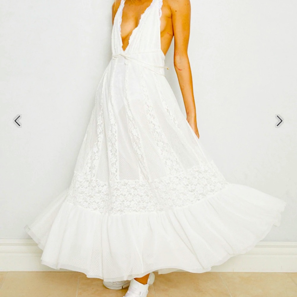 We are HAH women’s S Elegant White Lace Maxi Dress